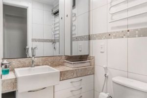 Apartamento à venda com 88m², 3 dormitórios, 1 suíte, 2 vagas, no bairro Tristeza em PORTO ALEGRE