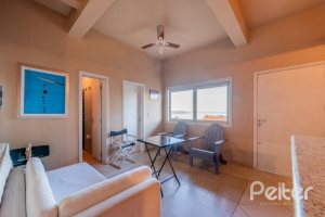Casa à venda com 215m², 3 dormitórios, 1 suíte, 2 vagas, no bairro Sétimo Céu em Porto Alegre