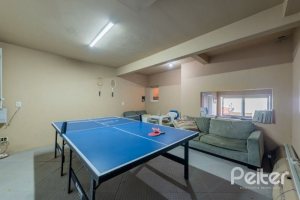 Casa à venda com 215m², 3 dormitórios, 1 suíte, 2 vagas, no bairro Sétimo Céu em Porto Alegre