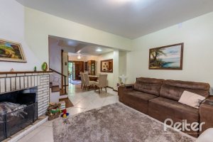 Casa em Condomínio à venda com 181m², 3 dormitórios, 1 suíte, 3 vagas, no bairro Tristeza em PORTO ALEGRE