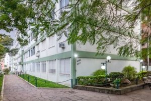 Apartamento à venda com 59m², 2 dormitórios, no bairro Tristeza em Porto Alegre