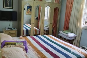 Casa à venda com 200m², 3 dormitórios, 2 vagas, no bairro Tristeza em Porto Alegre