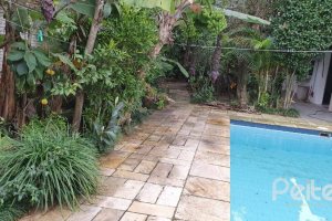 Casa à venda com 200m², 3 dormitórios, 2 vagas, no bairro Tristeza em Porto Alegre