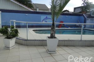 Casa à venda com 333m², 3 dormitórios, 1 suíte, 3 vagas, no bairro Ipanema em Porto Alegre