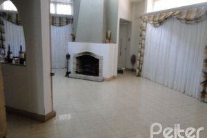 Casa à venda com 333m², 3 dormitórios, 1 suíte, 3 vagas, no bairro Ipanema em Porto Alegre