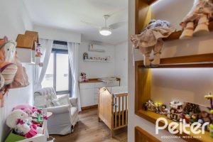 Casa em Condomínio à venda com 185m², 3 dormitórios, 1 suíte, 2 vagas, no bairro Vila Nova em PORTO ALEGRE