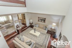 Casa à venda com 500m², 4 dormitórios, 2 suítes, 2 vagas, no bairro Vila Conceição em Porto Alegre