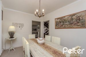 Casa à venda com 500m², 4 dormitórios, 2 suítes, 2 vagas, no bairro Vila Conceição em Porto Alegre