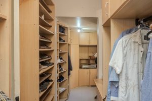 Casa à venda com 500m², 4 dormitórios, 2 suítes, 2 vagas, no bairro Vila Conceição em Porto Alegre