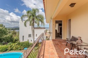 Casa à venda com 500m², 4 dormitórios, 2 suítes, 2 vagas, no bairro Vila Conceição em Porto Alegre