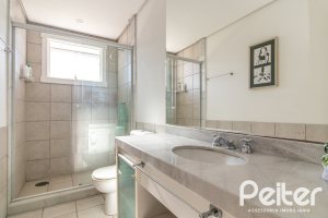 Casa em Condomínio à venda com 533m², 4 dormitórios, 2 suítes, 6 vagas, no bairro Terra Ville em PORTO ALEGRE