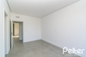 Casa em Condomínio à venda com 389m², 4 dormitórios, 4 suítes, 4 vagas, no bairro Terra Ville em PORTO ALEGRE