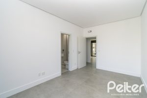 Casa em Condomínio à venda com 389m², 4 dormitórios, 4 suítes, 4 vagas, no bairro Terra Ville em PORTO ALEGRE