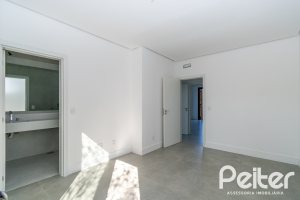 Casa em Condomínio à venda com 389m², 4 dormitórios, 4 suítes, 4 vagas, no bairro Terra Ville em PORTO ALEGRE