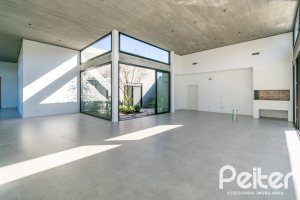 Casa em Condomínio à venda com 389m², 4 dormitórios, 4 suítes, 4 vagas, no bairro Terra Ville em PORTO ALEGRE