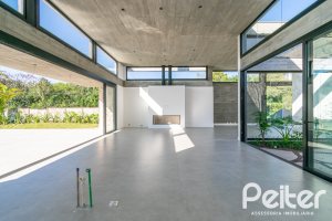 Casa em Condomínio à venda com 389m², 4 dormitórios, 4 suítes, 4 vagas, no bairro Terra Ville em PORTO ALEGRE