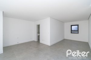 Casa em Condomínio à venda com 389m², 4 dormitórios, 4 suítes, 4 vagas, no bairro Terra Ville em PORTO ALEGRE