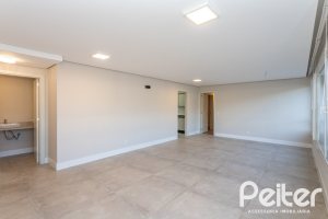 Apartamento à venda com 142m², 3 dormitórios, 1 suíte, 2 vagas, no bairro Tristeza em PORTO ALEGRE