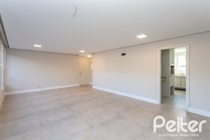 Apartamento à venda com 142m², 3 dormitórios, 1 suíte, 2 vagas, no bairro Tristeza em PORTO ALEGRE