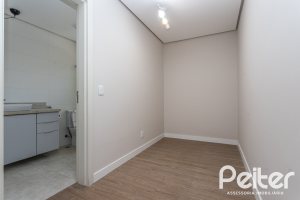 Apartamento à venda com 142m², 3 dormitórios, 1 suíte, 2 vagas, no bairro Tristeza em PORTO ALEGRE