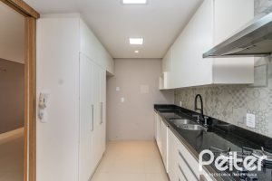 Casa em Condomínio à venda com 210m², 4 dormitórios, 3 suítes, 3 vagas, no bairro Tristeza em Porto Alegre