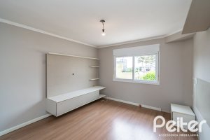 Casa em Condomínio à venda com 210m², 4 dormitórios, 3 suítes, 3 vagas, no bairro Tristeza em Porto Alegre