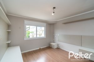 Casa em Condomínio à venda com 210m², 4 dormitórios, 3 suítes, 3 vagas, no bairro Tristeza em Porto Alegre