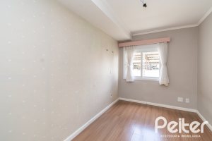 Casa em Condomínio à venda com 210m², 4 dormitórios, 3 suítes, 3 vagas, no bairro Tristeza em Porto Alegre