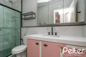 Casa em Condomínio à venda com 210m², 4 dormitórios, 3 suítes, 3 vagas, no bairro Tristeza em Porto Alegre