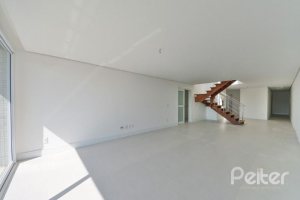 Cobertura à venda com 364m², 3 dormitórios, 2 suítes, 3 vagas, no bairro Tristeza em PORTO ALEGRE