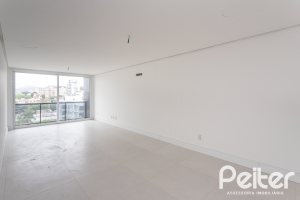 Cobertura à venda com 264m², 3 dormitórios, 3 suítes, 3 vagas, no bairro Tristeza em PORTO ALEGRE