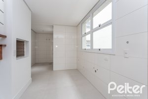 Cobertura à venda com 264m², 3 dormitórios, 3 suítes, 3 vagas, no bairro Tristeza em PORTO ALEGRE