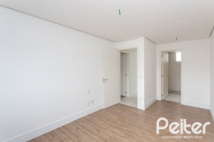 Cobertura à venda com 264m², 3 dormitórios, 3 suítes, 3 vagas, no bairro Tristeza em PORTO ALEGRE