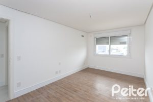 Cobertura à venda com 264m², 3 dormitórios, 3 suítes, 3 vagas, no bairro Tristeza em PORTO ALEGRE