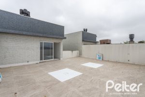 Cobertura à venda com 264m², 3 dormitórios, 3 suítes, 3 vagas, no bairro Tristeza em PORTO ALEGRE