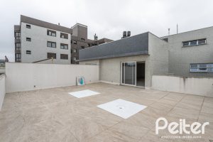 Cobertura à venda com 264m², 3 dormitórios, 3 suítes, 3 vagas, no bairro Tristeza em PORTO ALEGRE