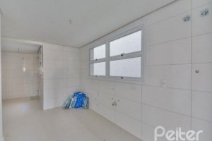 Apartamento à venda com 186m², 3 dormitórios, 3 suítes, 2 vagas, no bairro Tristeza em PORTO ALEGRE