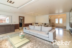 Casa em Condomínio à venda com 445m², 4 dormitórios, 4 suítes, 4 vagas, no bairro Terra Ville em Porto Alegre