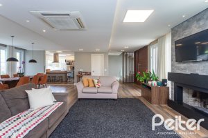 Casa em Condomínio à venda com 337m², 4 dormitórios, 1 suíte, 4 vagas, no bairro Alphaville em PORTO ALEGRE