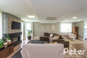 Casa em Condomínio à venda com 337m², 4 dormitórios, 1 suíte, 4 vagas, no bairro Alphaville em PORTO ALEGRE