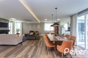 Casa em Condomínio à venda com 337m², 4 dormitórios, 1 suíte, 4 vagas, no bairro Alphaville em PORTO ALEGRE