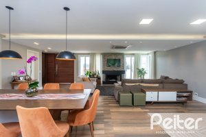 Casa em Condomínio à venda com 337m², 4 dormitórios, 1 suíte, 4 vagas, no bairro Alphaville em PORTO ALEGRE