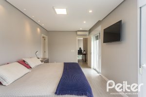 Casa em Condomínio à venda com 337m², 4 dormitórios, 1 suíte, 4 vagas, no bairro Alphaville em PORTO ALEGRE