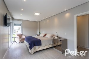 Casa em Condomínio à venda com 337m², 4 dormitórios, 1 suíte, 4 vagas, no bairro Alphaville em PORTO ALEGRE