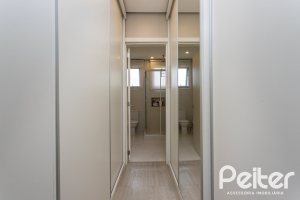 Casa em Condomínio à venda com 337m², 4 dormitórios, 1 suíte, 4 vagas, no bairro Alphaville em PORTO ALEGRE