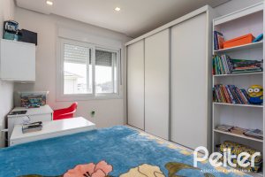 Casa em Condomínio à venda com 337m², 4 dormitórios, 1 suíte, 4 vagas, no bairro Alphaville em PORTO ALEGRE
