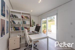 Casa em Condomínio à venda com 337m², 4 dormitórios, 1 suíte, 4 vagas, no bairro Alphaville em PORTO ALEGRE