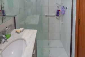 Apartamento à venda com 82m², 3 dormitórios, 1 suíte, 3 vagas, no bairro Tristeza em PORTO ALEGRE