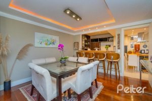 Apartamento à venda com 231m², 4 dormitórios, 2 suítes, 2 vagas, no bairro Cristal em PORTO ALEGRE