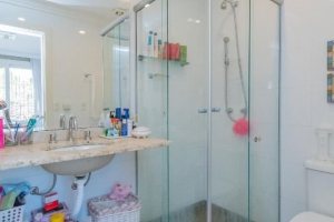 Apartamento à venda com 231m², 4 dormitórios, 2 suítes, 2 vagas, no bairro Cristal em PORTO ALEGRE